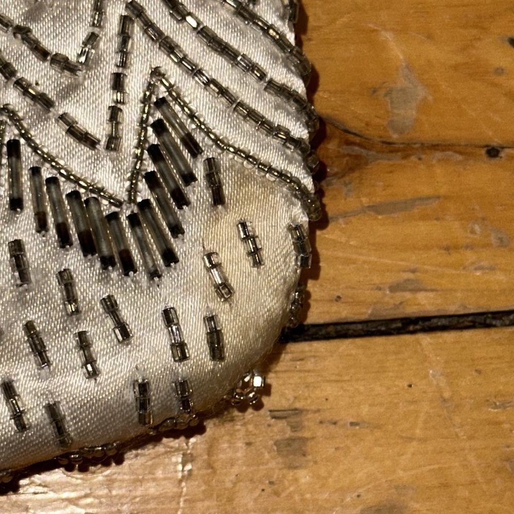 White Bedazzle Purse - Picture 5 of 7